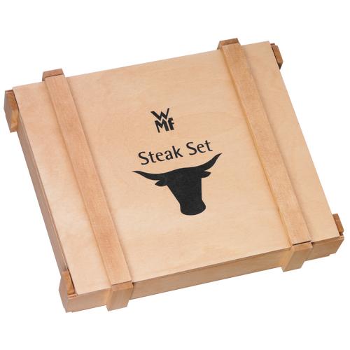 Posate da bistecca con uno stile rustico